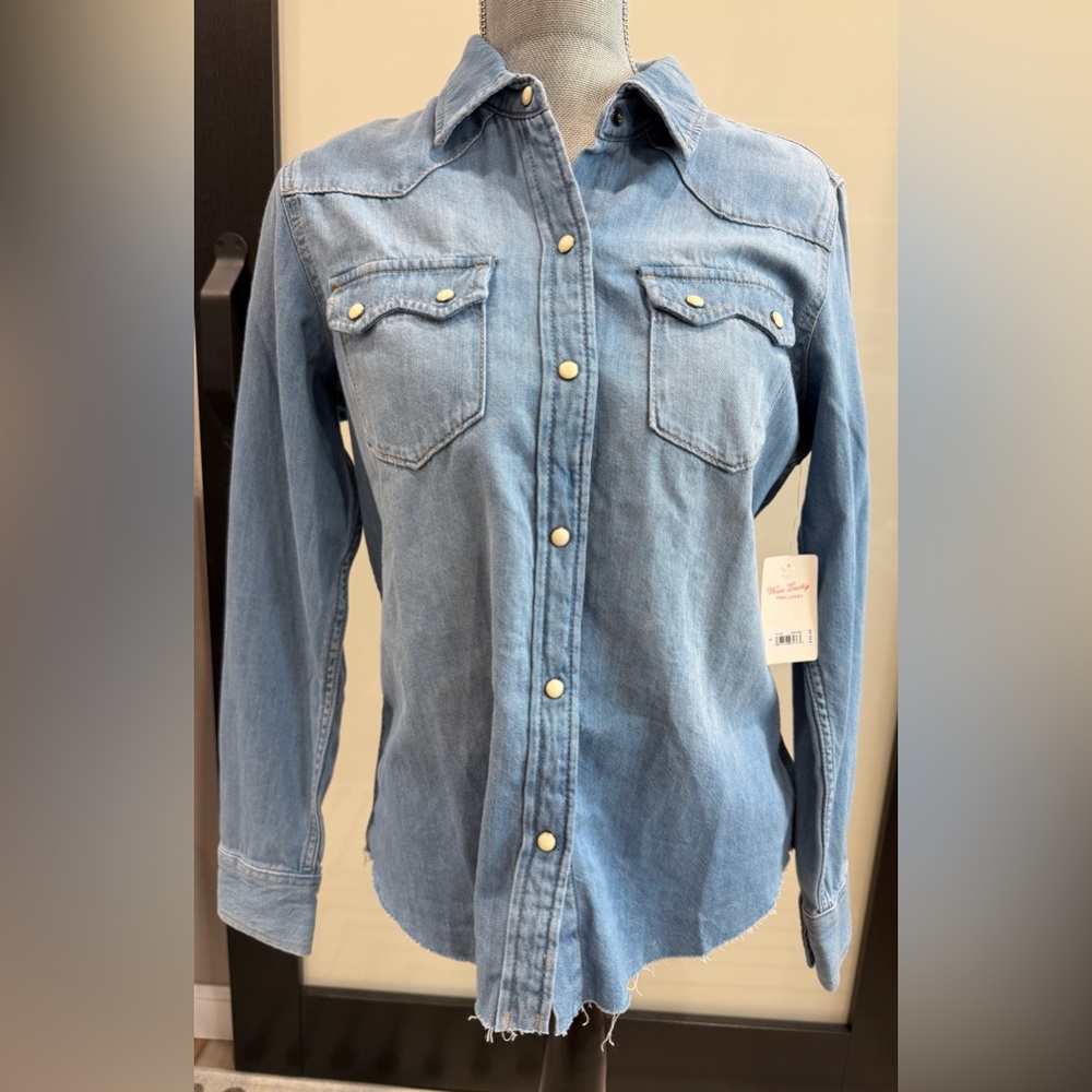 Lucky Brand Light Blue Denim Shirt - New With Tags - Picture 7 of 11